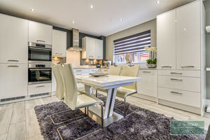 Photo 24- click for photo gallery